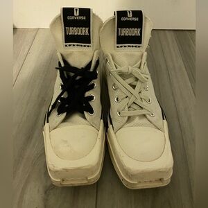 Converse turbodrk size 6